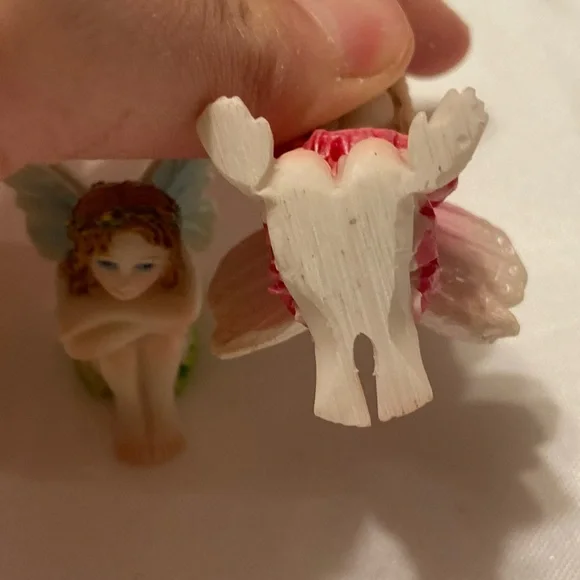 Whimsical Set of Three Miniature Fairy Figurines Whimsy Decor Fairy Garden Vtg - Picture 5 of 7